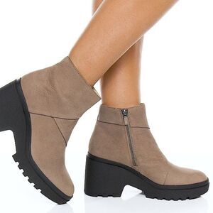 Eileen Fisher NWOT Kard Tan Nubuck Leather Ankle Booties Sz 8
